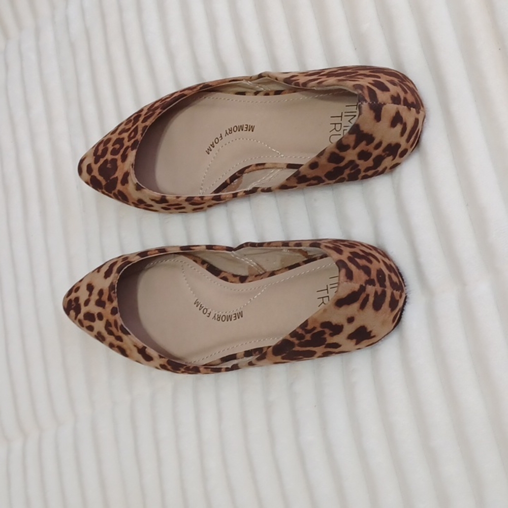 Time and Tru NWOT Women's